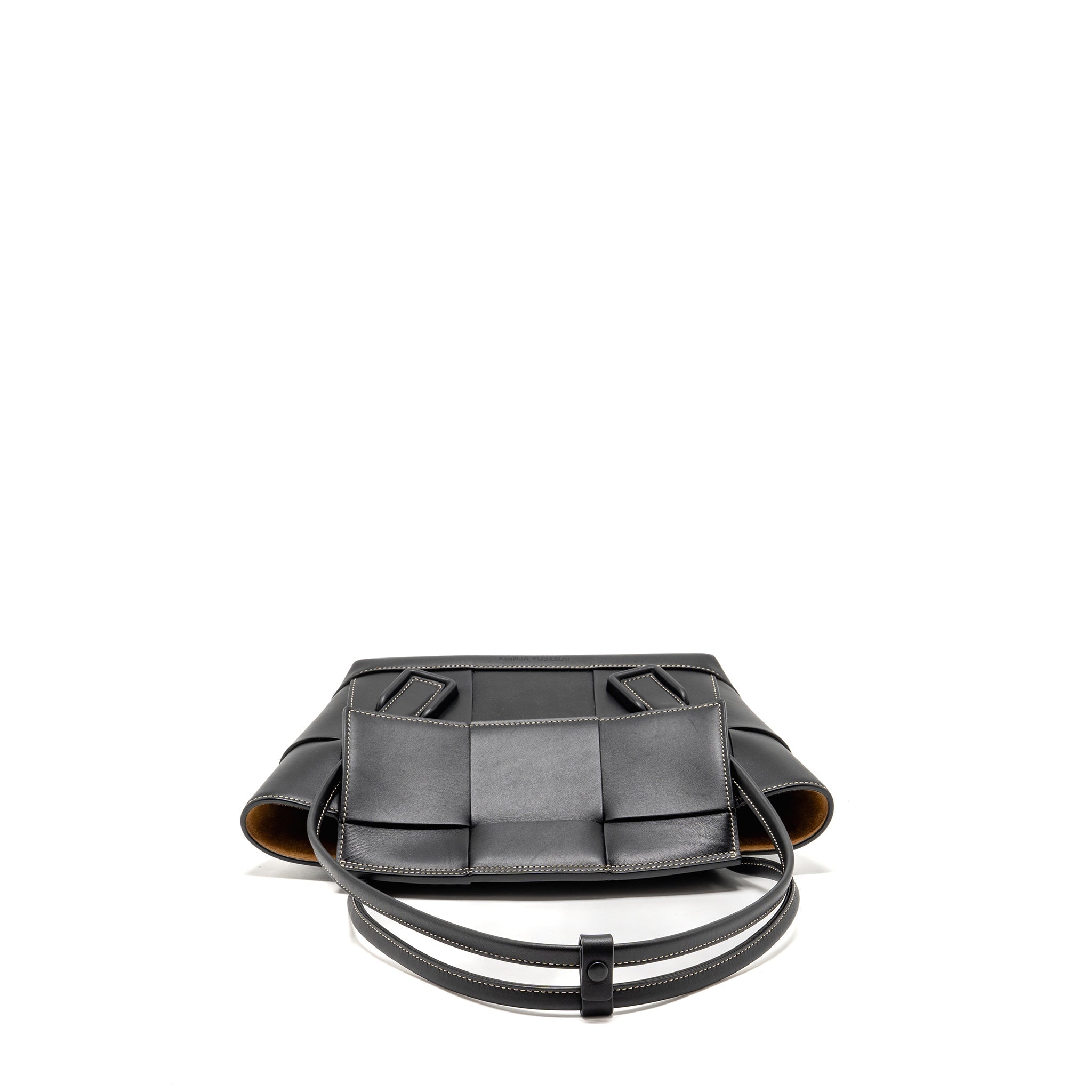 BOTTEGA VENETA SMALL ARCO BAG CALFSKIN BLACK SHW