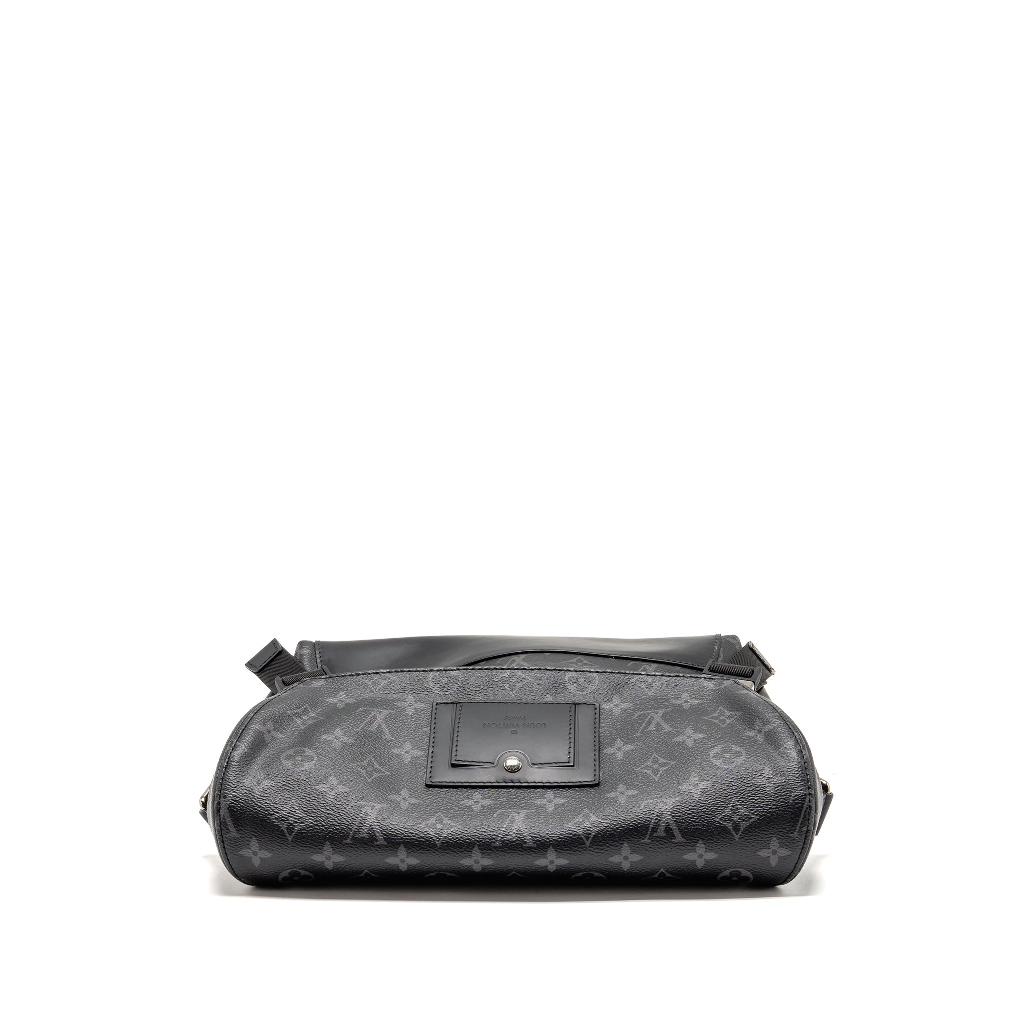 LOUIS VUITTON MESSENGER VOYAGER PM MONOGRAM ECLIPSE BLACK SHW