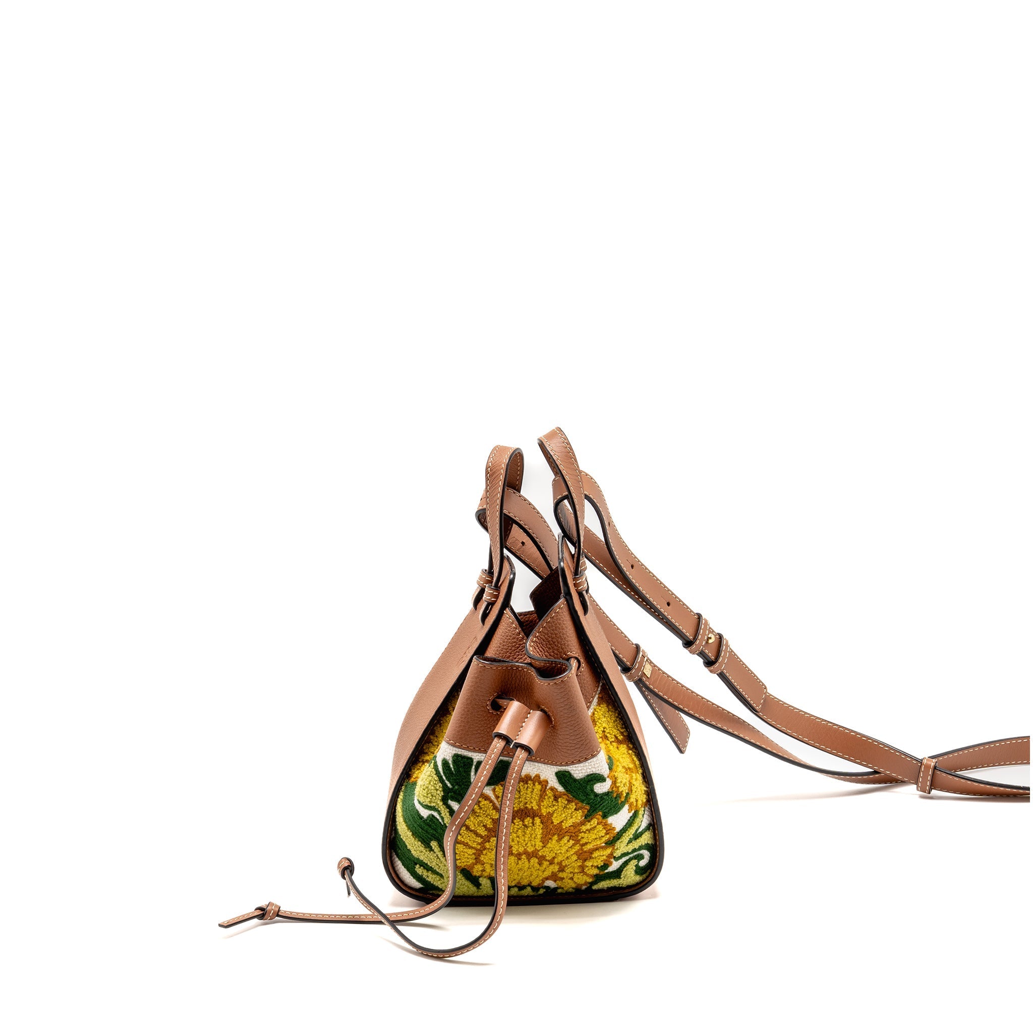 LOEWE X WILLIAM DE MORGAN MINI HAMMOCK FLORAL-EMBROIDERED SHOULDER BAG CALFSKIN TAN/ MULTICOLOUR GHW