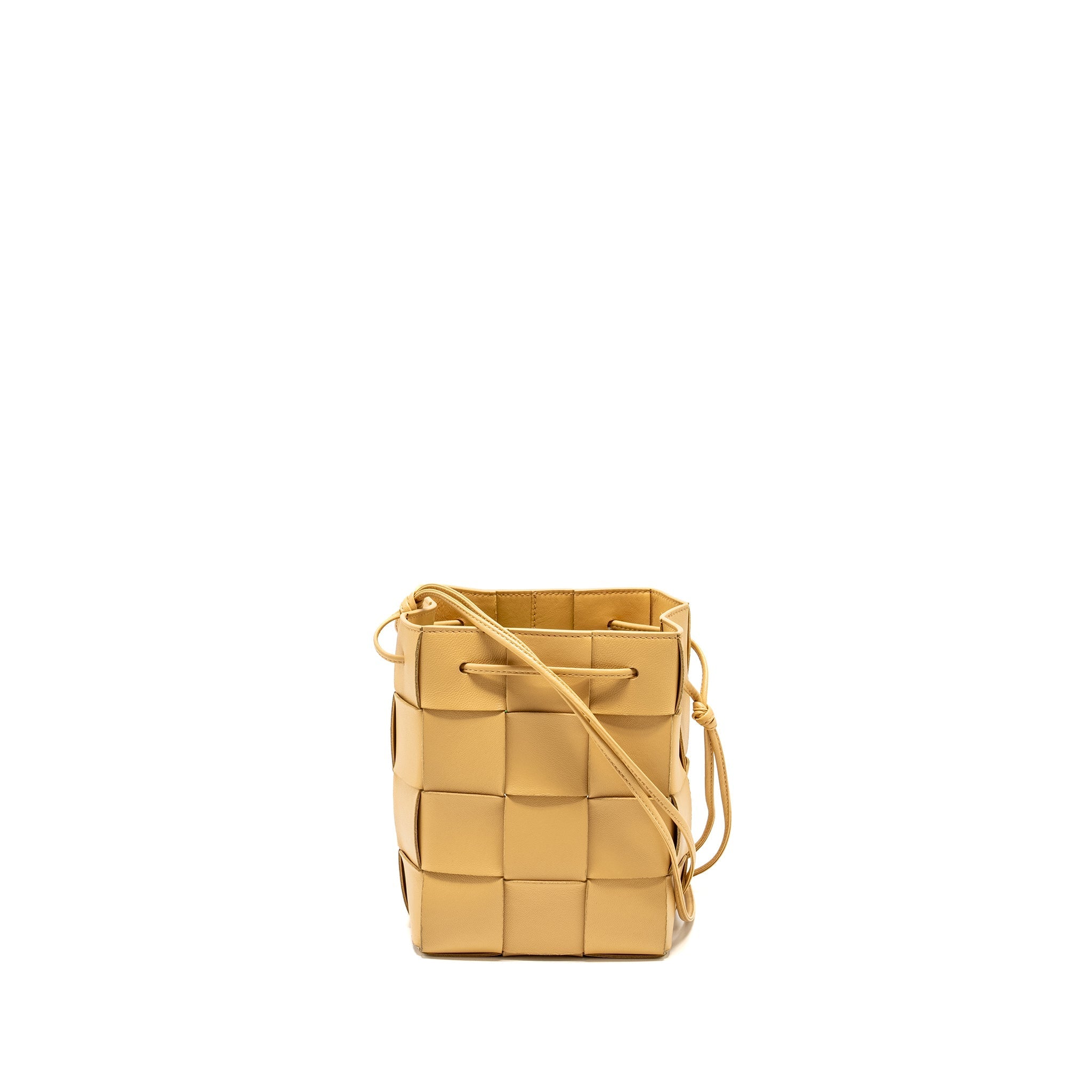 BOTTEGA VENETA SMALL CASSETTE CROSS-BODY BUCKET BAG LAMBSKIN PORRIDGE