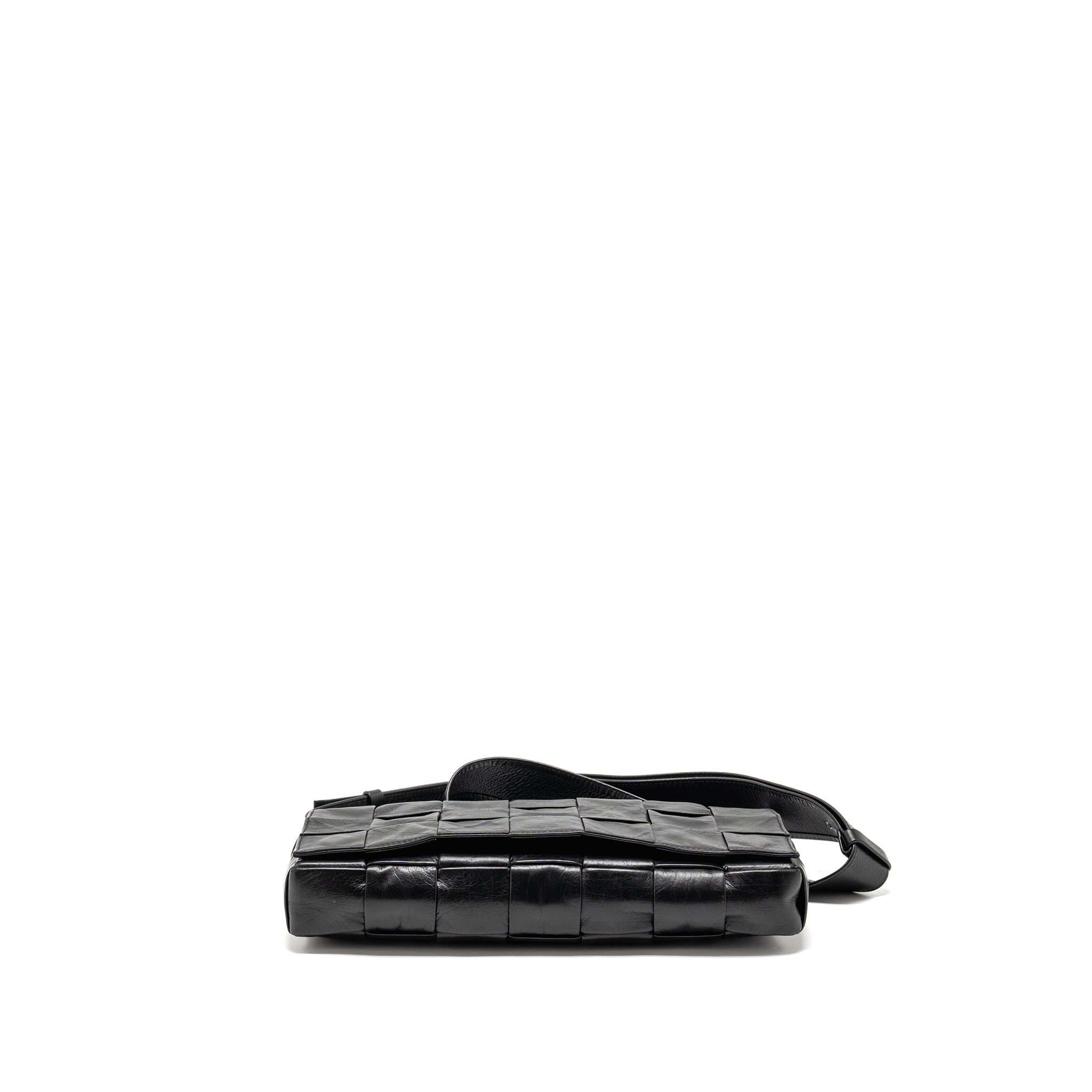 BOTTEGA VENETA CASSETTE BAG AGED CALFSKIN BLACK SHW