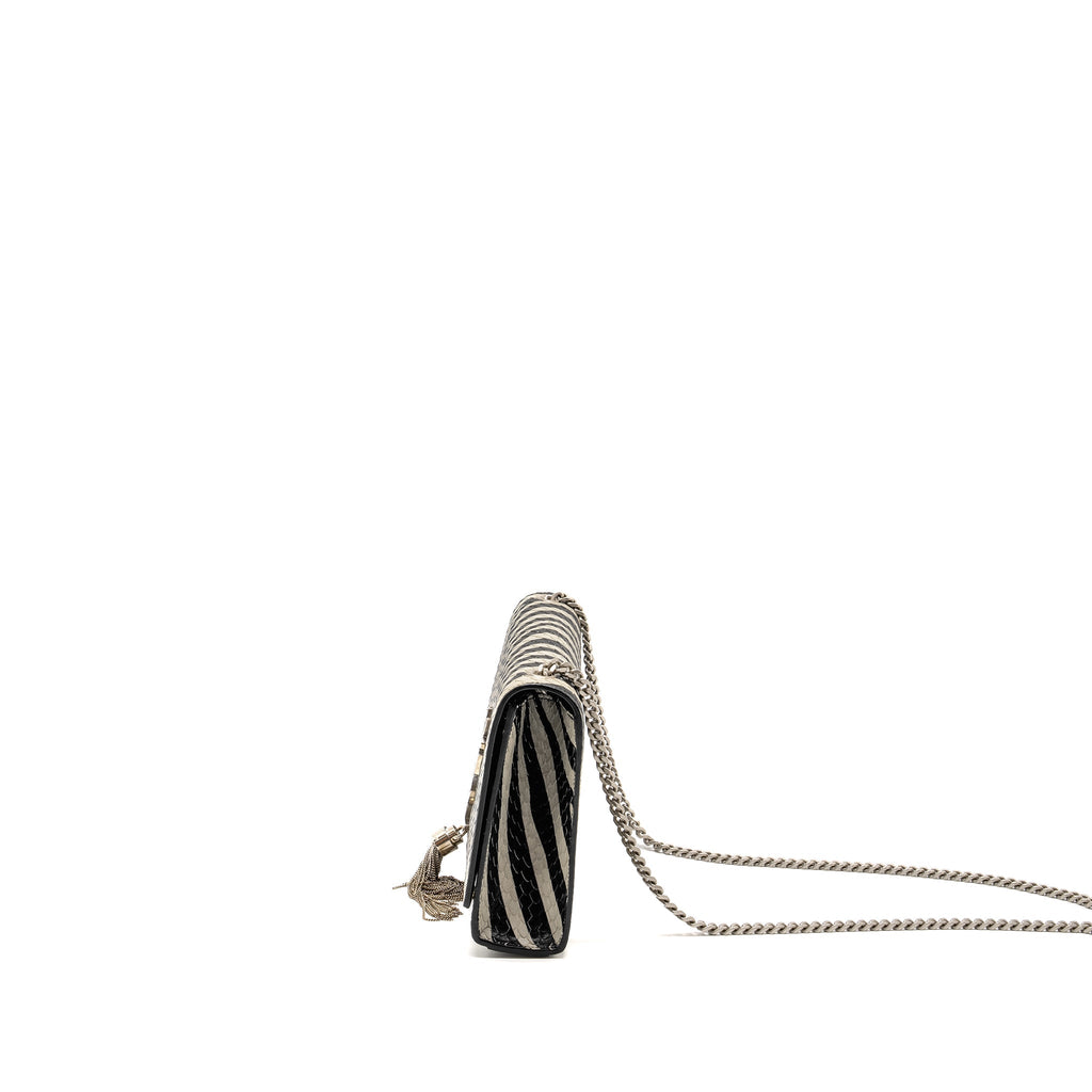 SAINT LAURENT/YSL MEDIUM KATE SHOULDER BAG WITH TASSEL EMBOSSED LEATHER BLACK/WHITE SHW