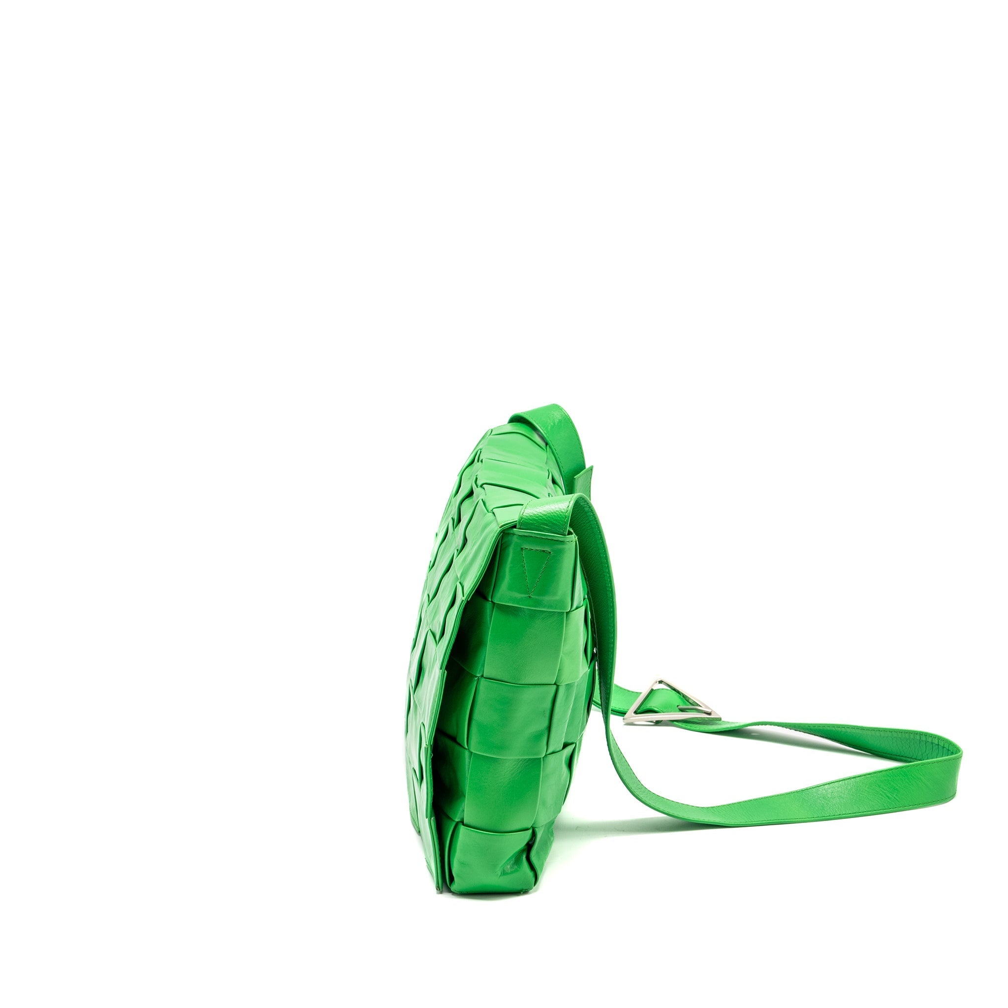 BOTTEGA VENETA MAXI CASSETTE BAG LAMBSKIN GREEN SHW