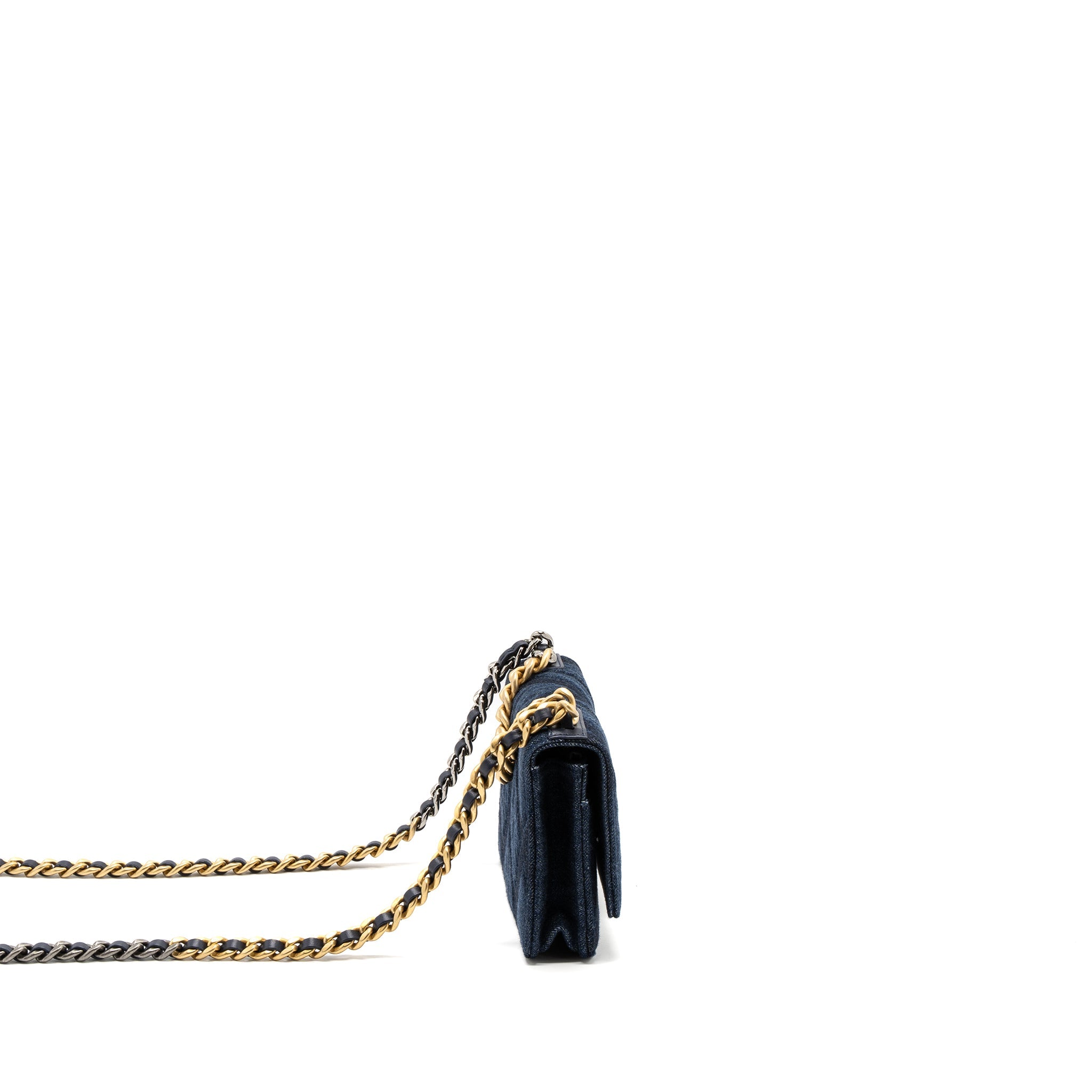 CHANEL 19 WALLET ON CHAIN LIMITED DENIM DARK BLUE MULTICOLOUR HARDWARE (MICROCHIP)