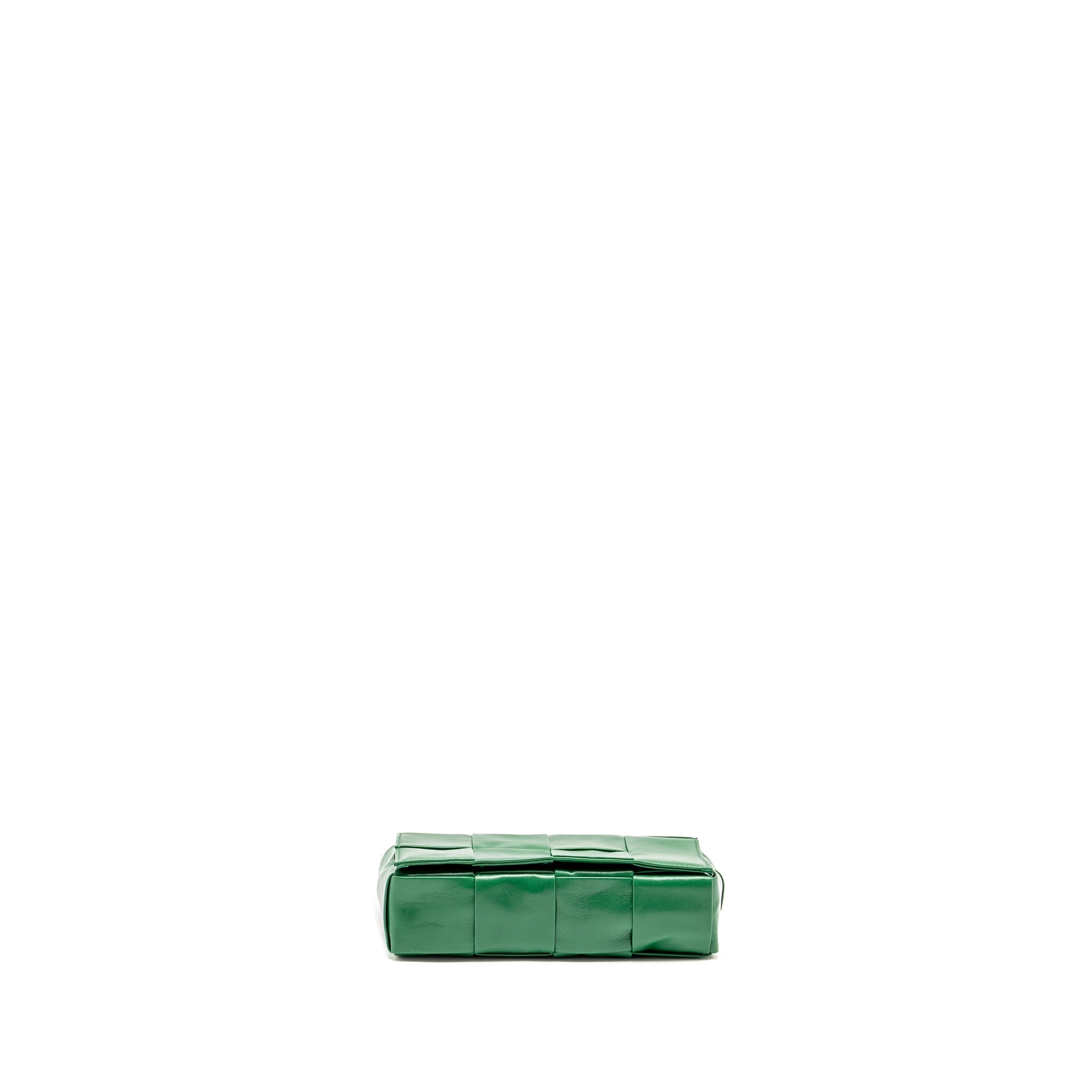 BOTTEGA VENETA CASSETTE BELT BAG CALFSKIN GREEN SHW