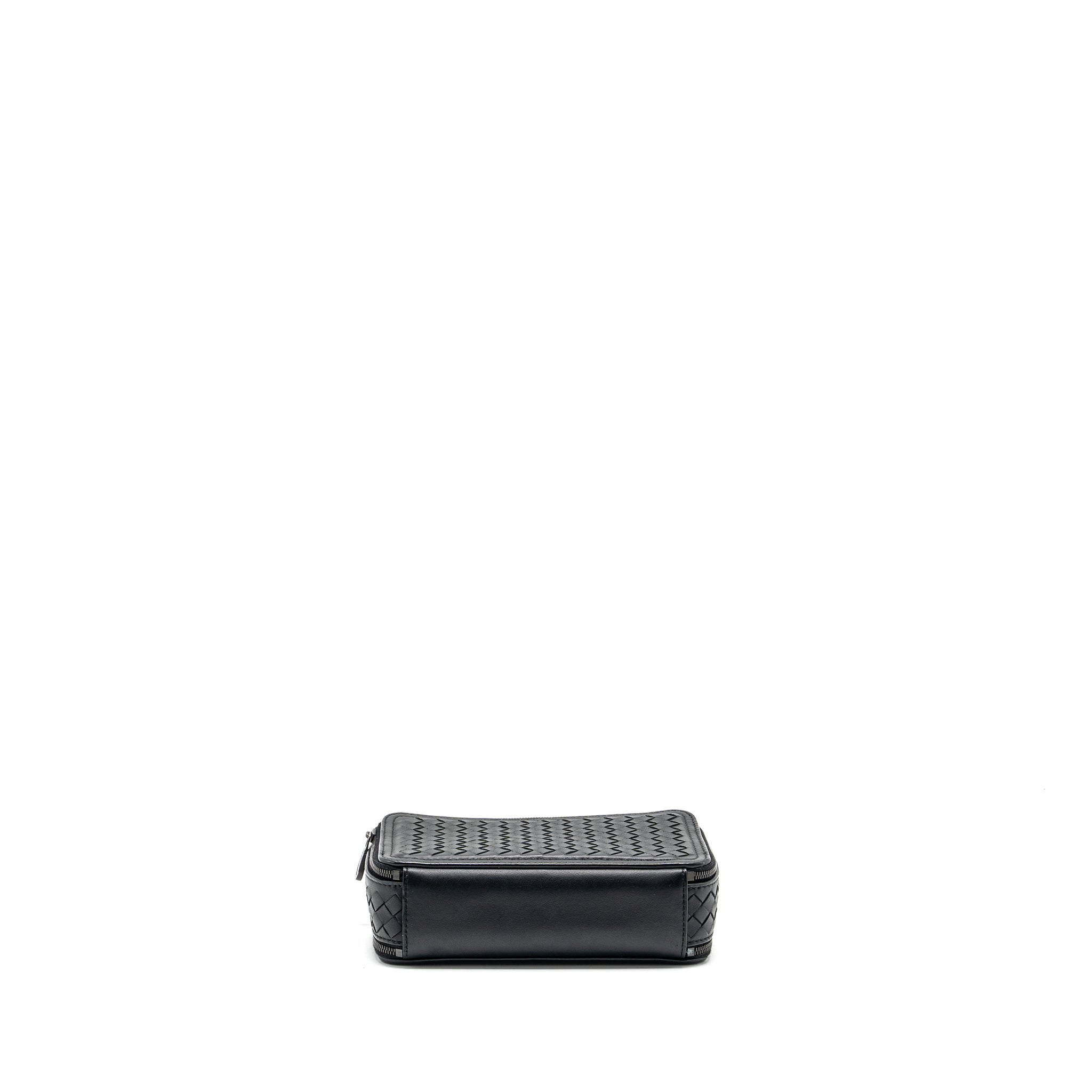 BOTTEGA VENETA SMALL ZIP CLUTCH WITH CHAIN LAMBSKIN BLACK RUTHENIUM HARDWARE