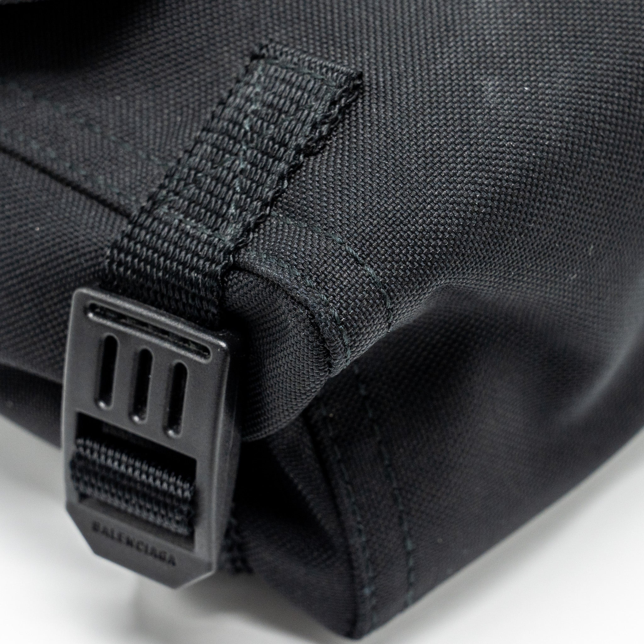 BALENCIAGA ARMY MESSENGER BAG BLACK RECYCLED NYLON BLACK/BLACK HARDWARE