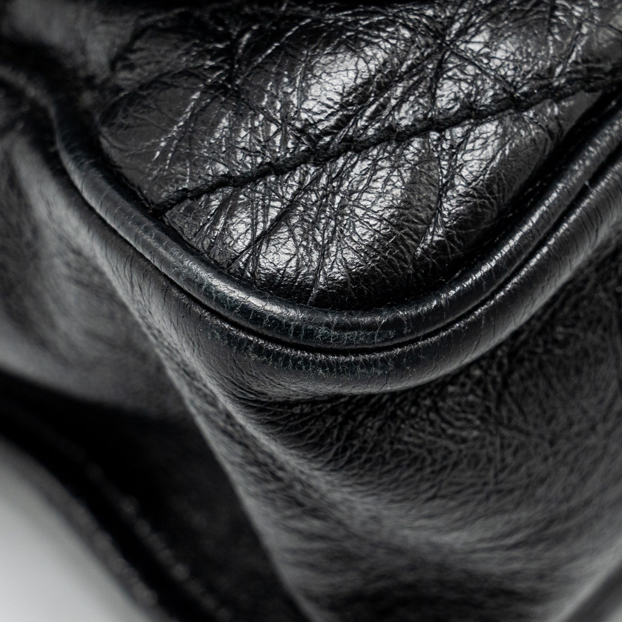 SAINT LAURENT/YSL MEDIUM NIKI CALFSKIN BLACK SHW