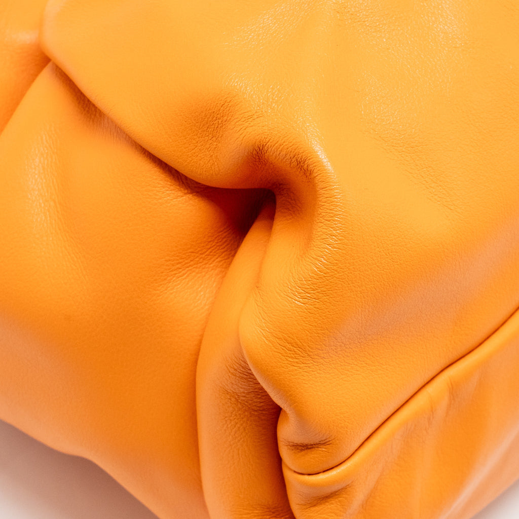 BOTTEGA VENETA SHOULDER POUCH CALFSKIN ORANGE GHW