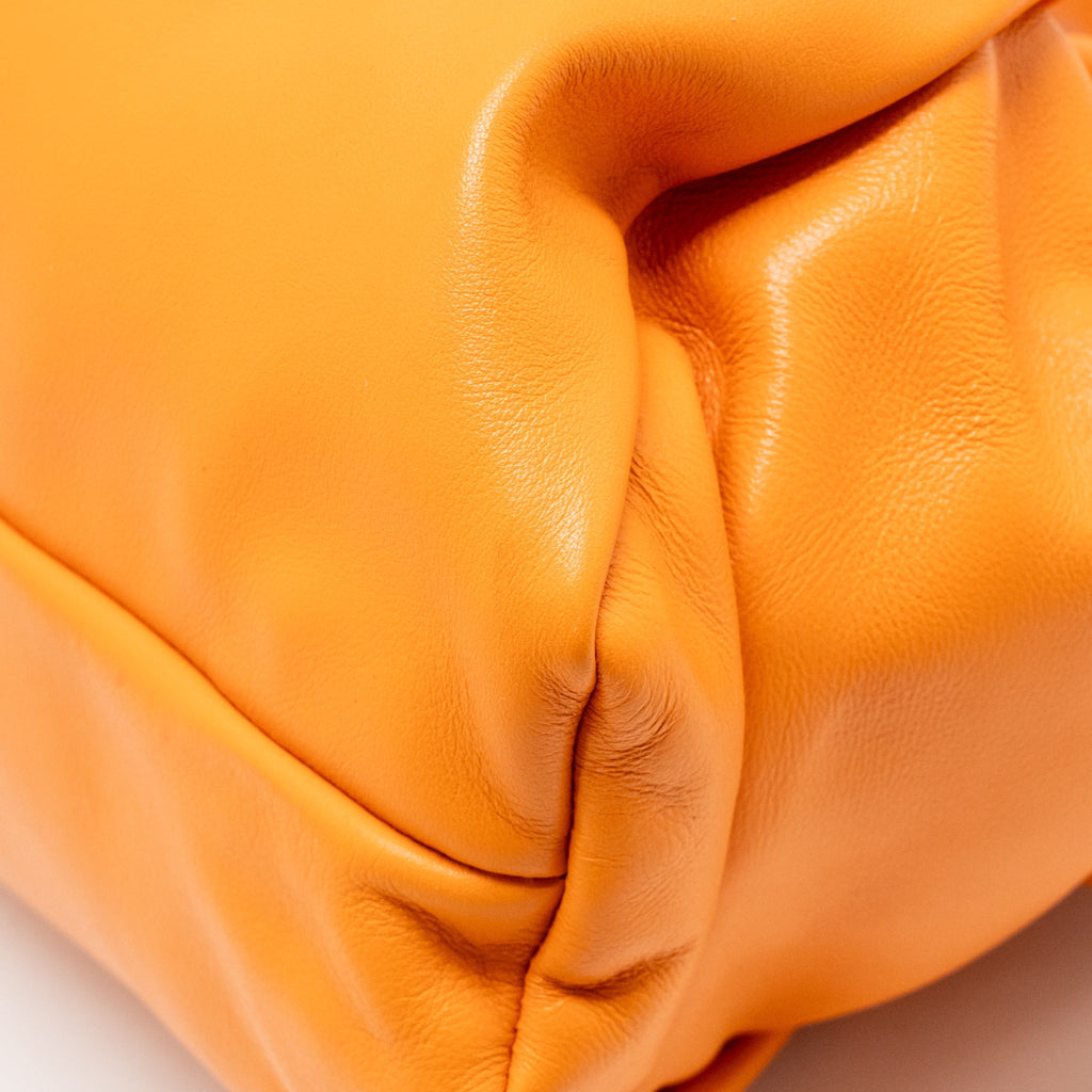 BOTTEGA VENETA SHOULDER POUCH CALFSKIN ORANGE GHW