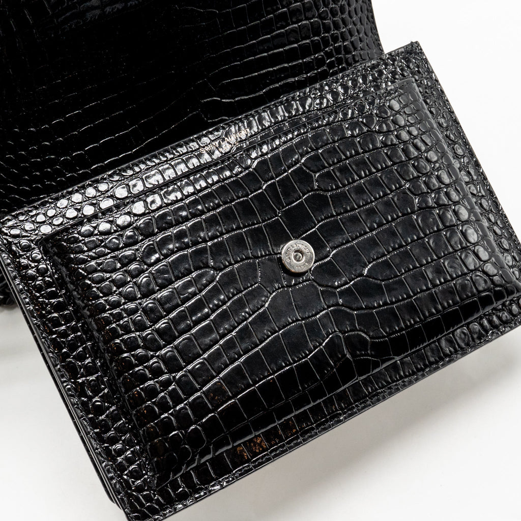 SAINT LAURENT/YSL SUNSET MEDIUM CROCODILE-EMBOSSED CALFSKIN SO BLACK