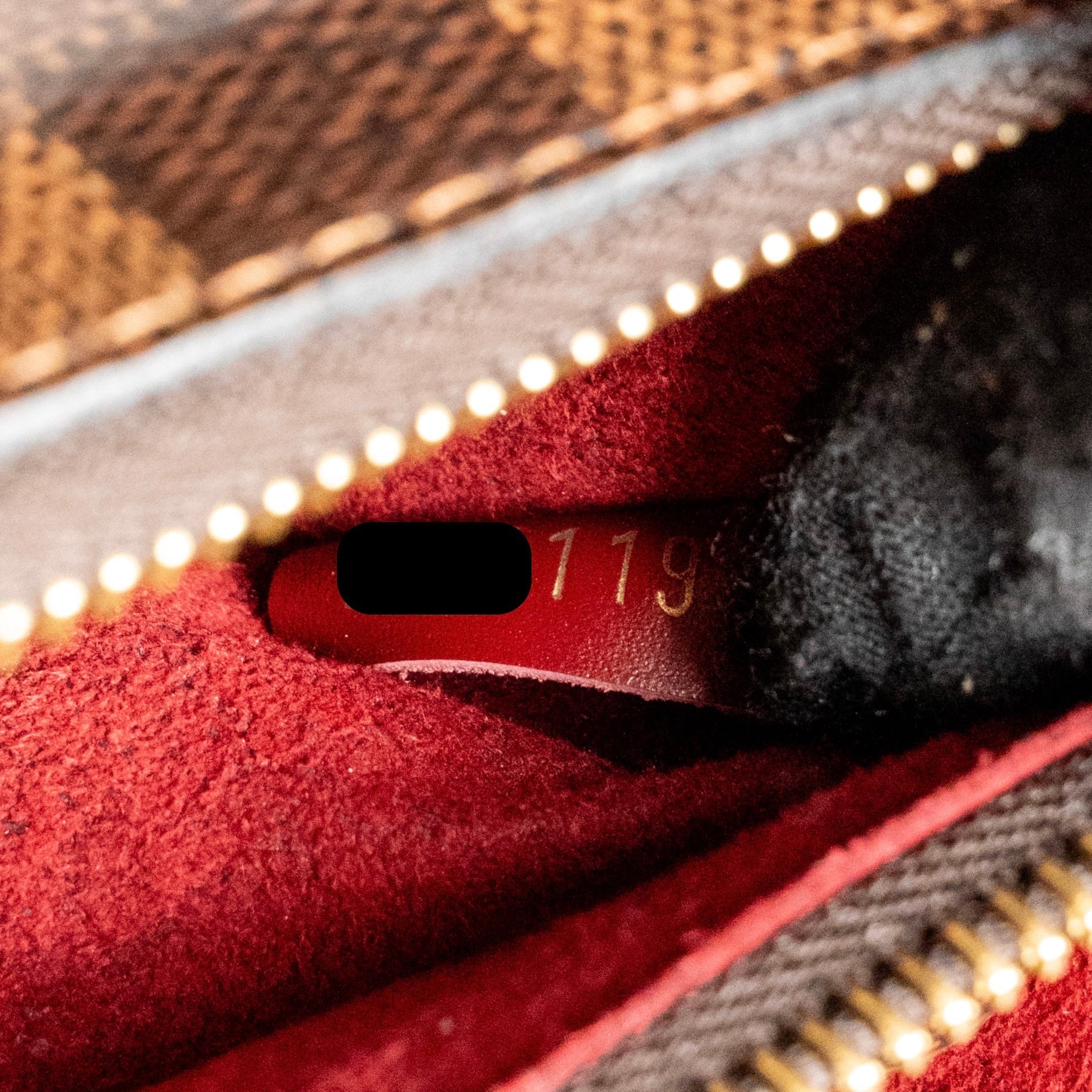 LOUIS VUITTON NEO NOE DAMIER EBENE CANVAS BROWN / BERRY GHW