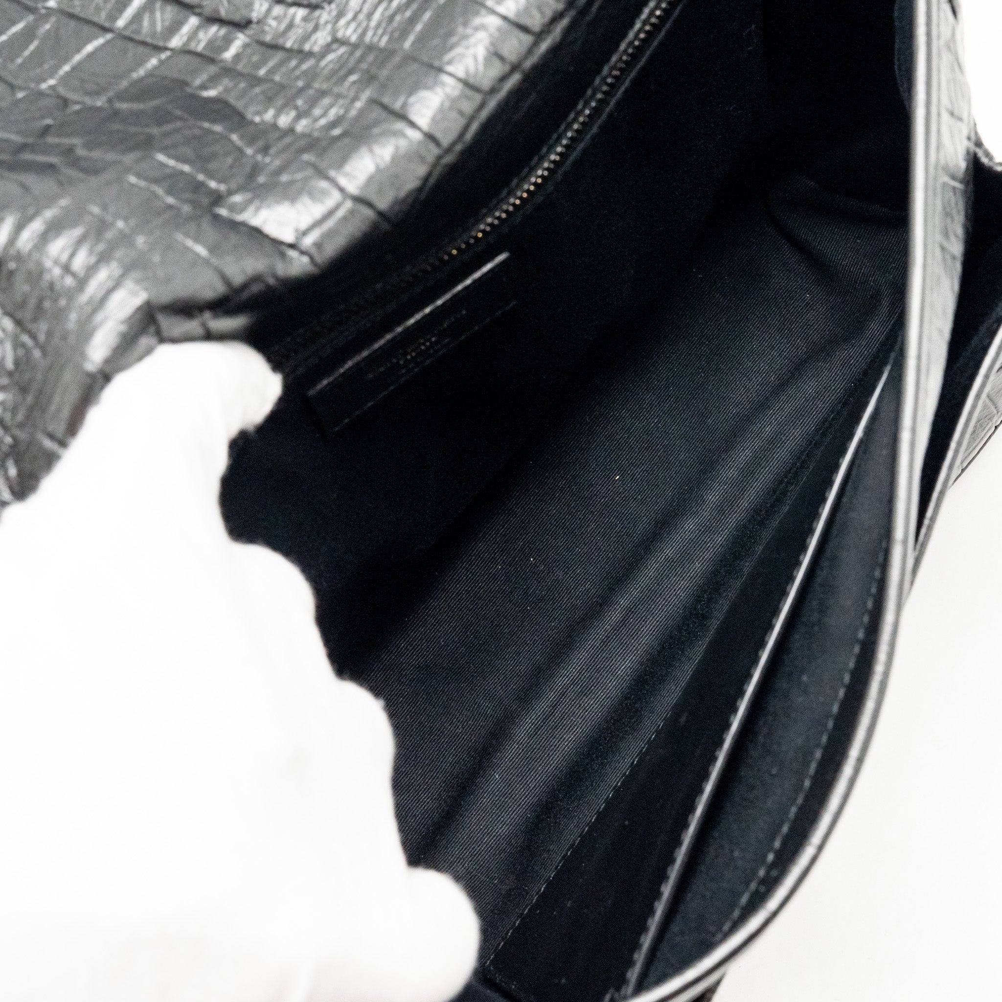 SAINT LAURENT/YSL MEDIUM NIKI BAG CROCODILE-EMBOSSED BLACK CALFSKIN BLACK HARDWARE