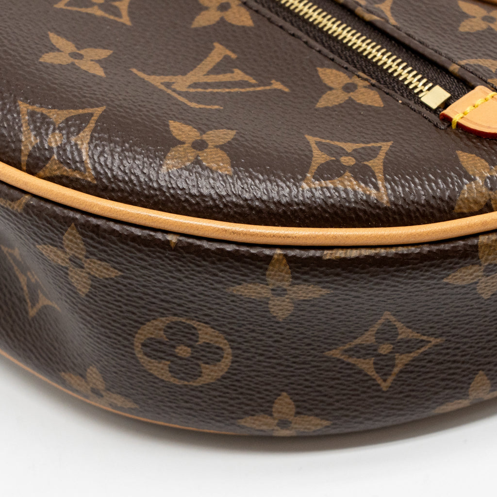 LOUIS VUITTON LOOP MONOGRAM CANVAS GHW