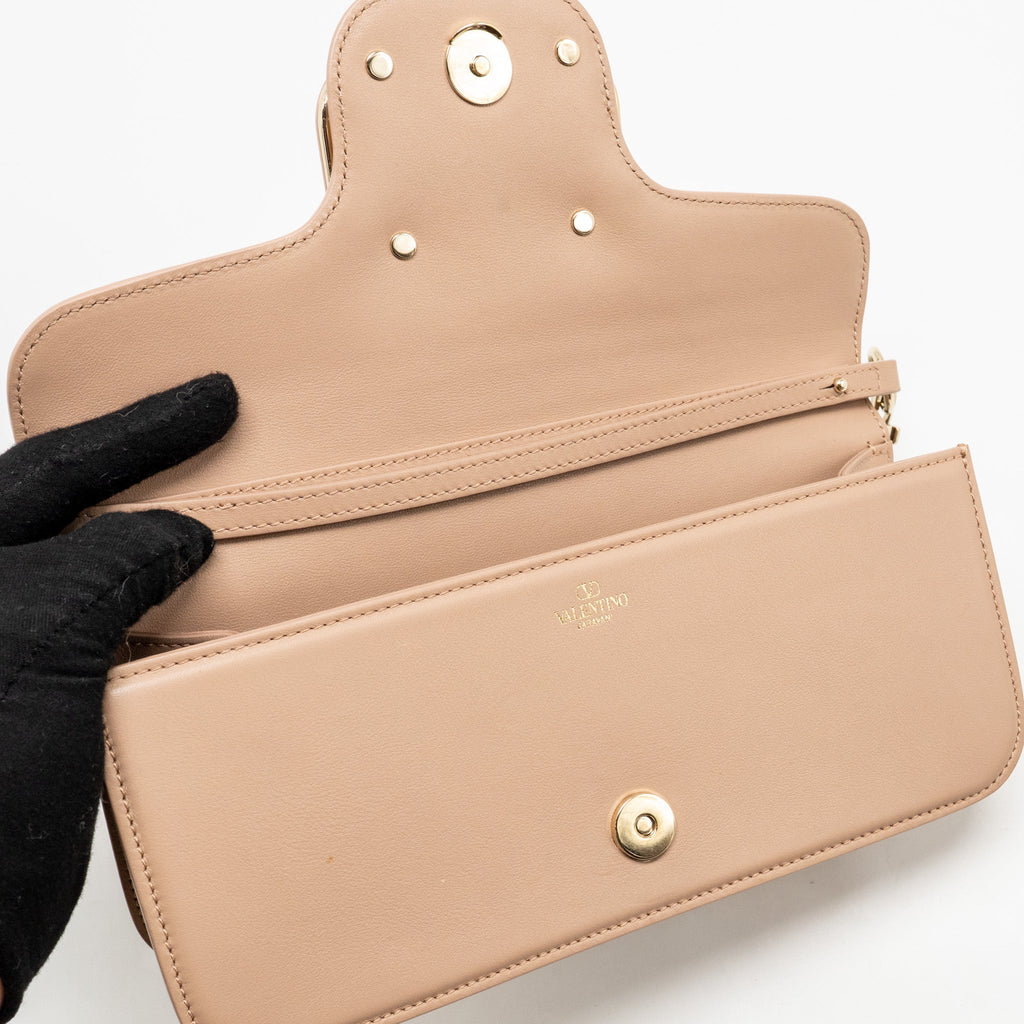 VALENTINO GARAVANI VLOGO SIGNATURE SHOULDER BAG CALFSKIN LIGHT PINK LGHW