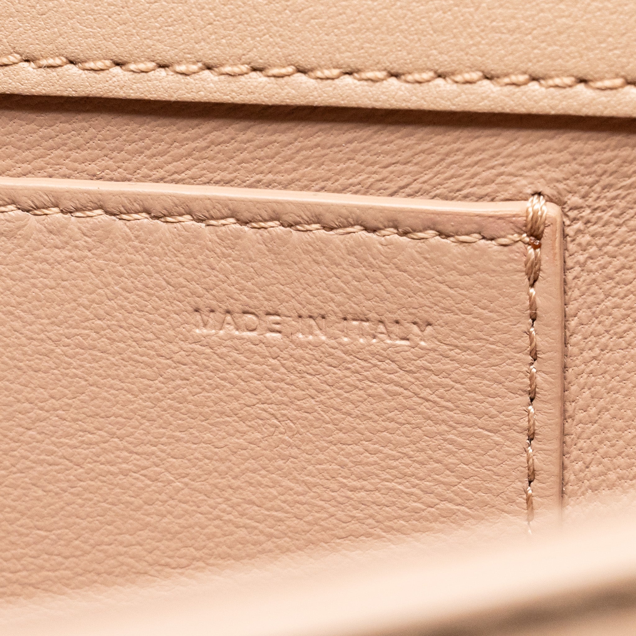 VALENTINO GARAVANI VLOGO SIGNATURE SHOULDER BAG CALFSKIN LIGHT PINK LGHW