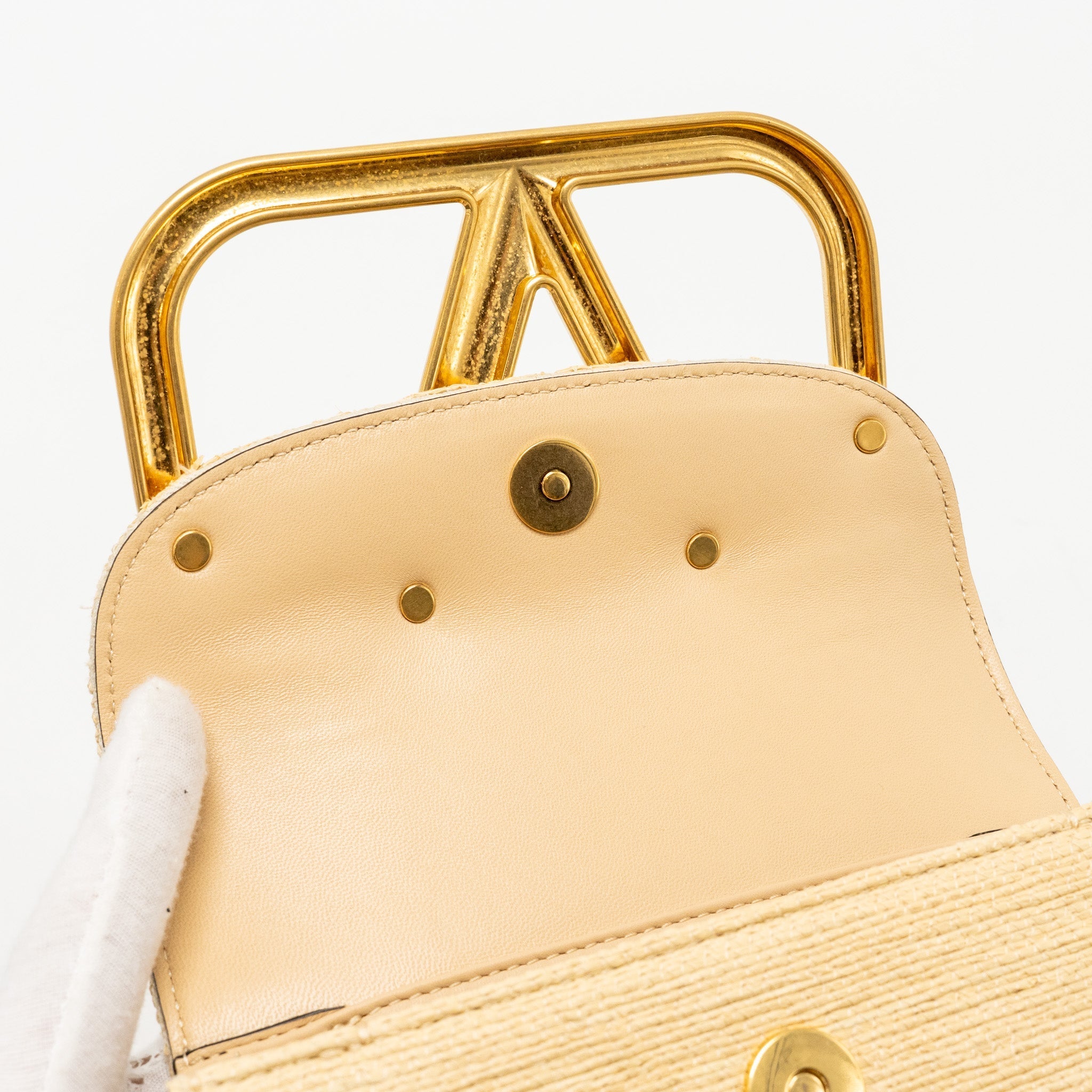 VALENTINO SMALL SUPERVEE CROSSBODY BAG LEATHER/RAFFIA BEIGE GHW