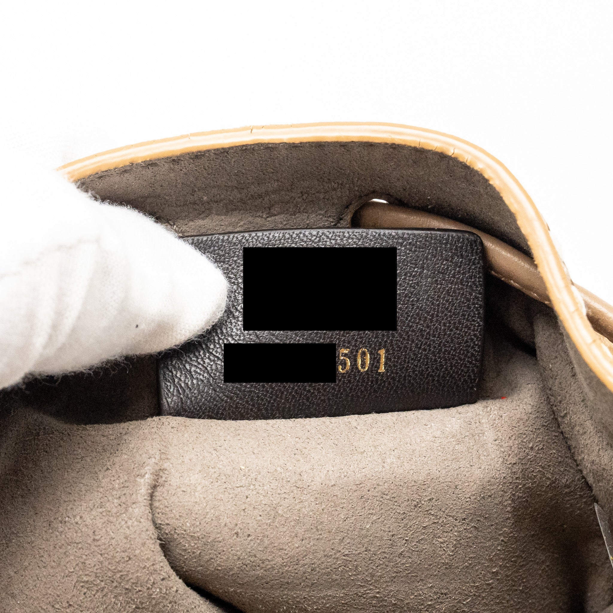 FENDI MINI MON TRESOR BUCKET BAG SHEARLING/LEATHER BEIGE GHW