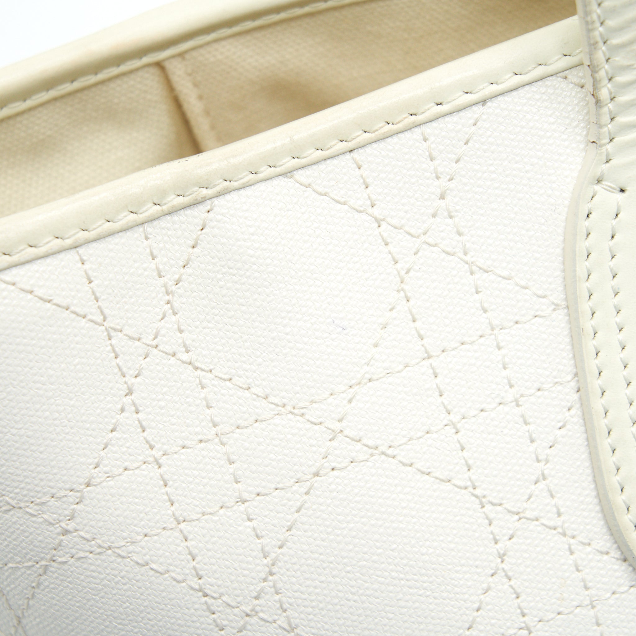 CHRISTIAN DIOR CANVAS AND LEATHER TOTE BAG IN CREAMY WHITE