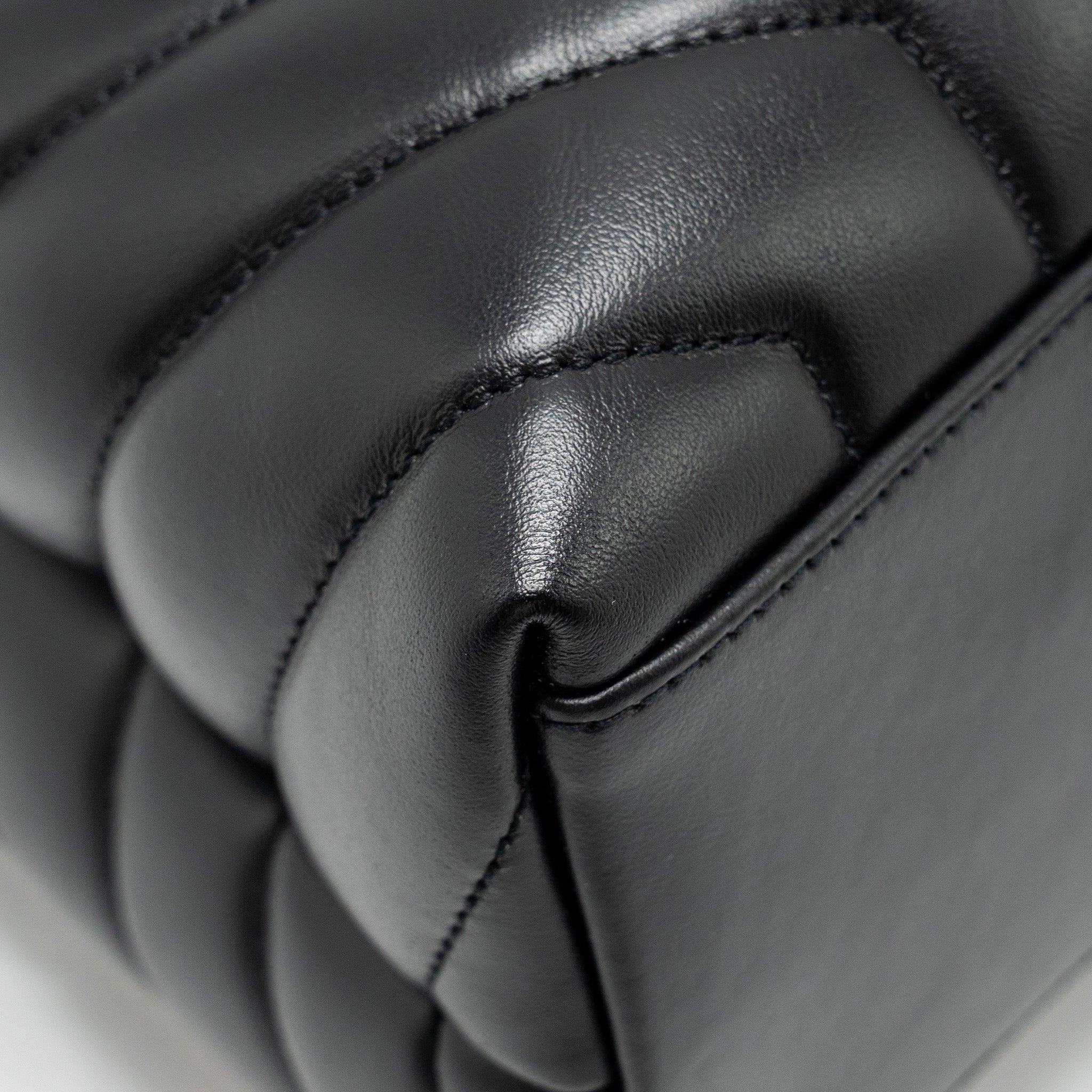 SAINT LAURENT MEDIUM LOULOU SHOULDER BAG CALFSKIN BLACK SHW