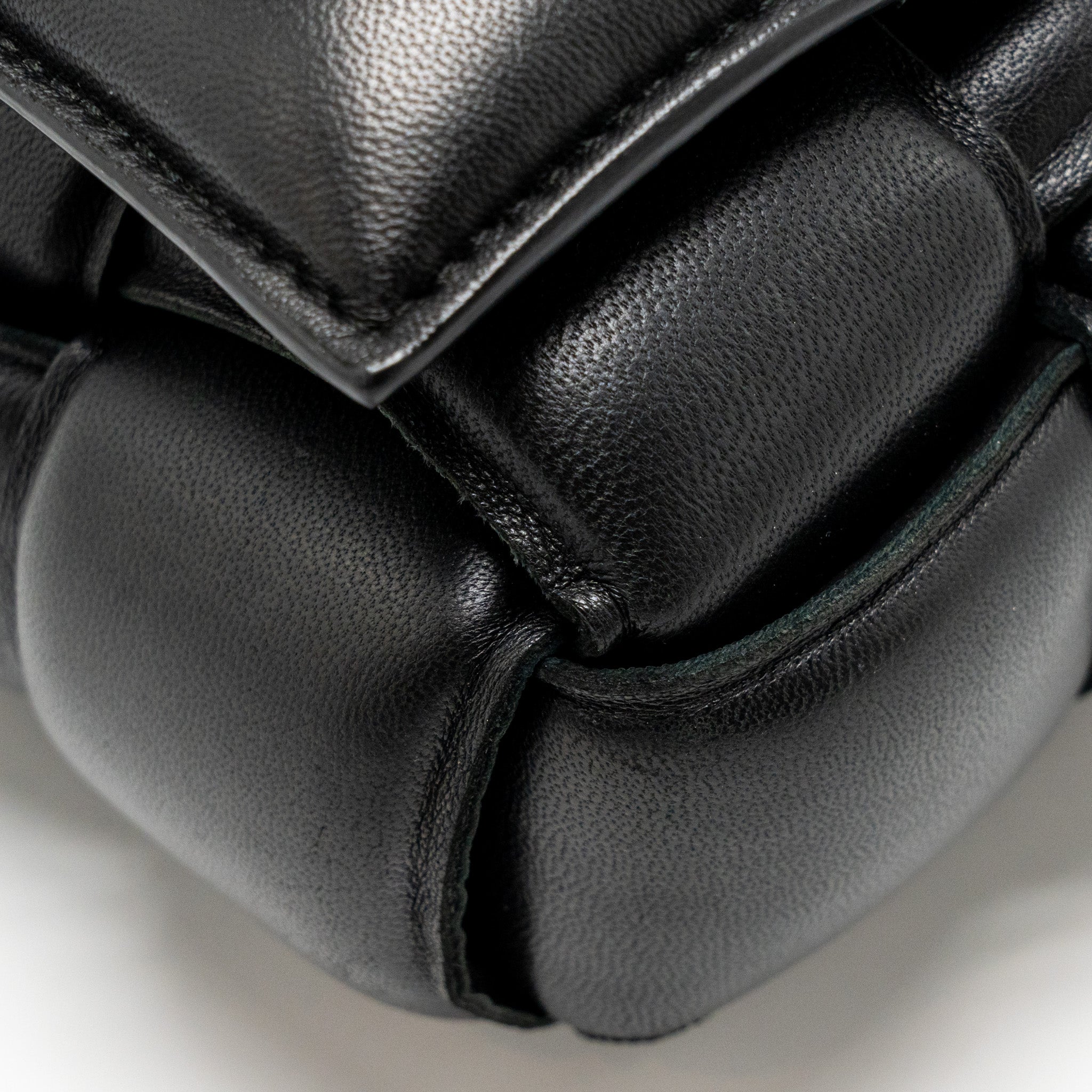 BOTTEGA VENETA PADDED CASSETTE LAMBSKIN BLACK GHW