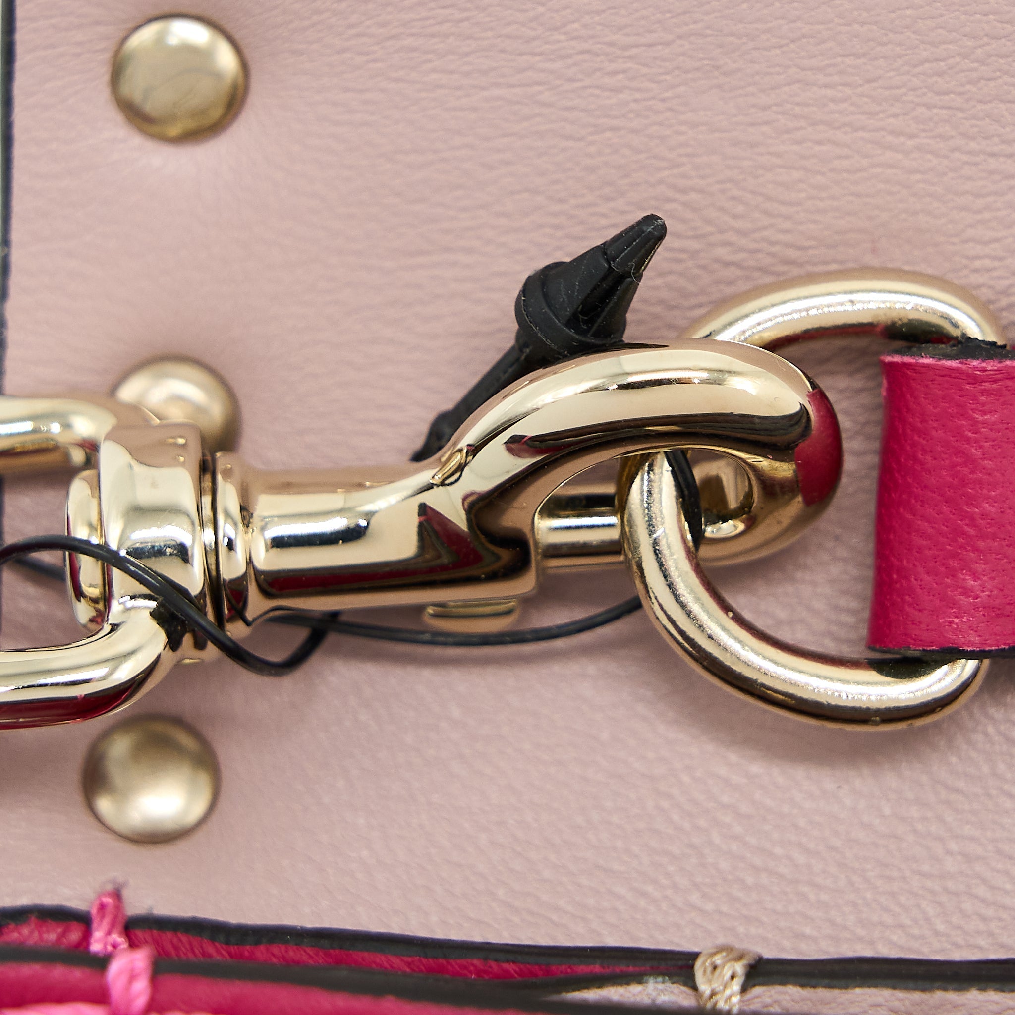 VALENTINO ROCKSTUD CLUTCH RED GHW