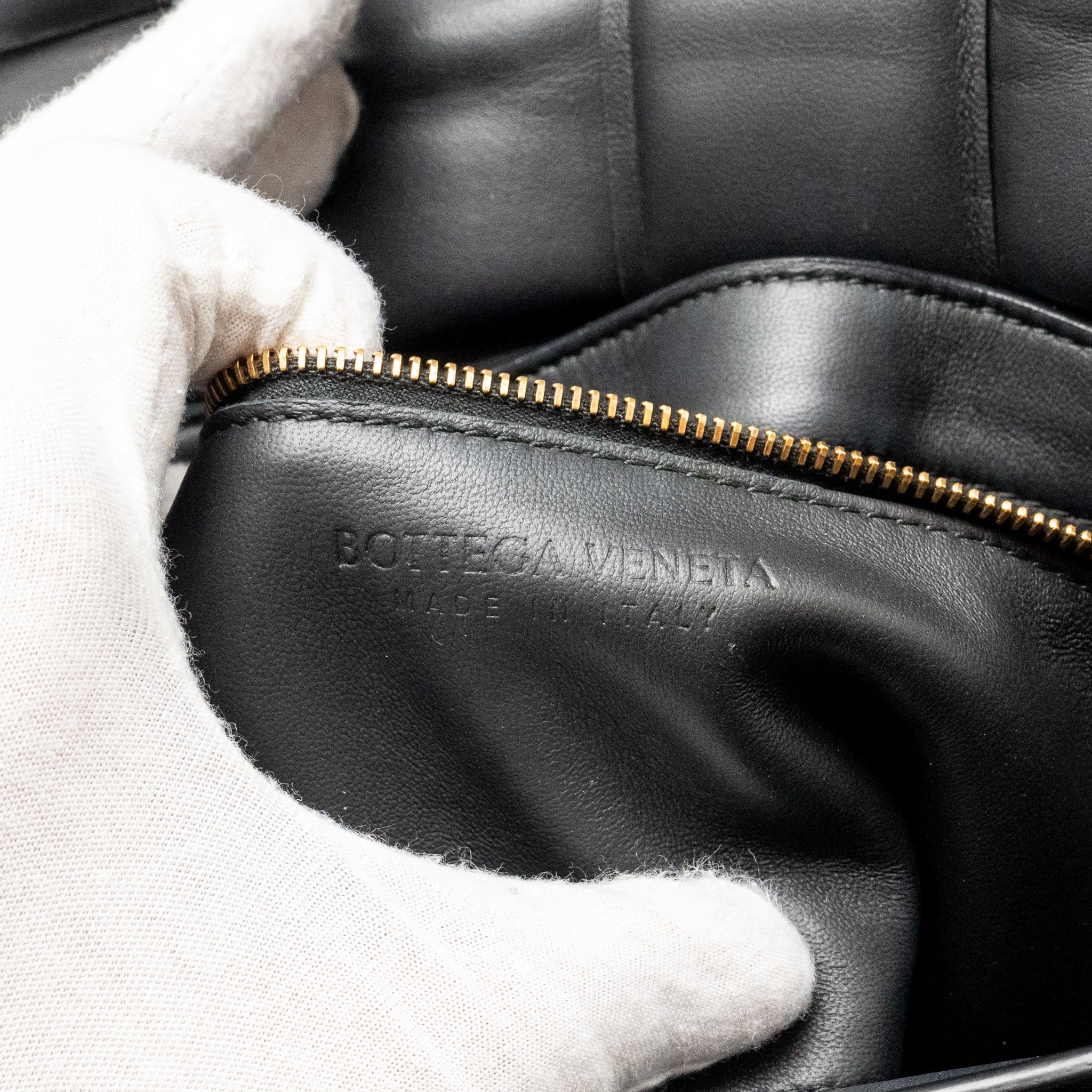 BOTTEGA VENETA PADDED CASSETTE LAMBSKIN BLACK GHW
