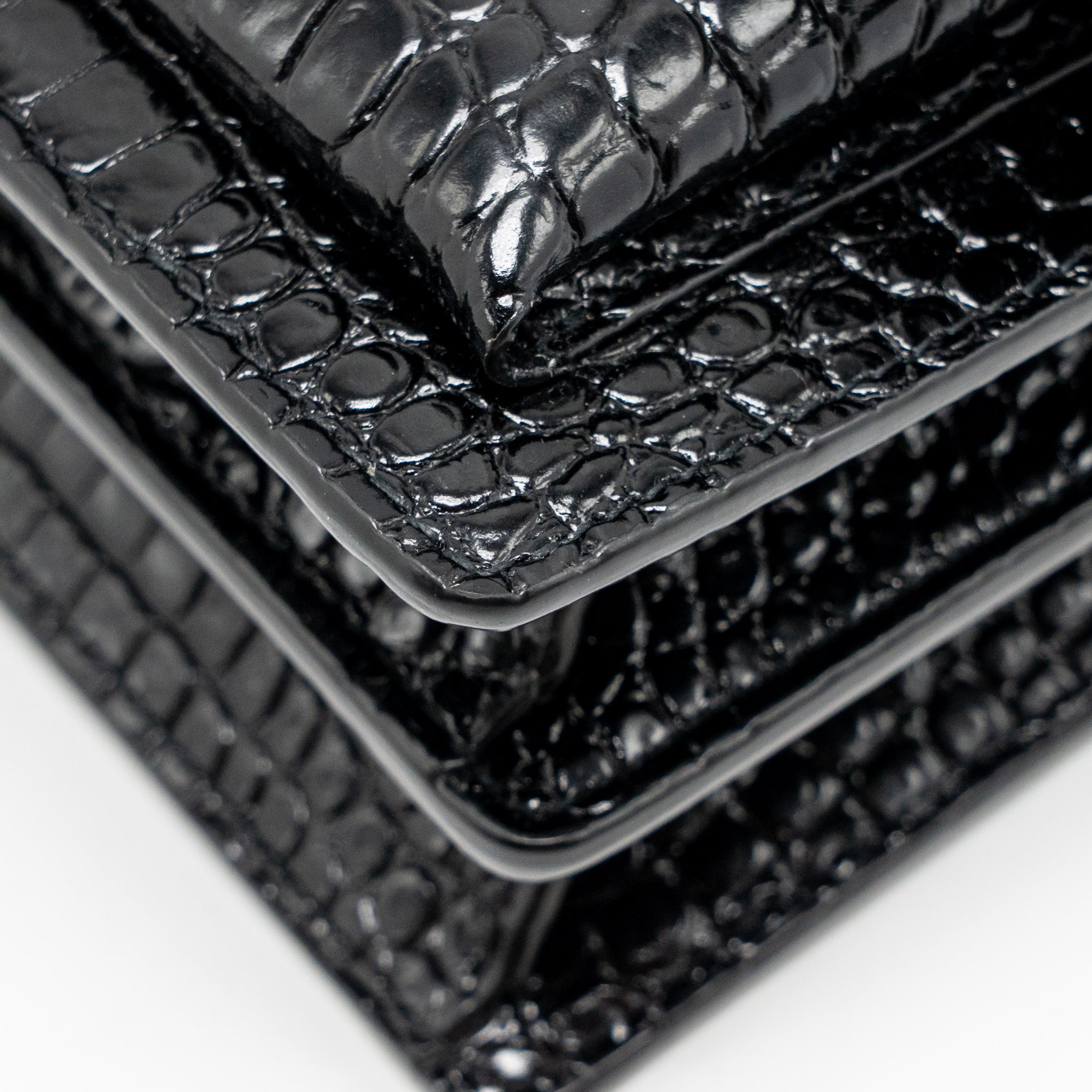 SAINT LAURENT/YSL SUNSET MEDIUM CROCODILE-EMBOSSED CALFSKIN SO BLACK