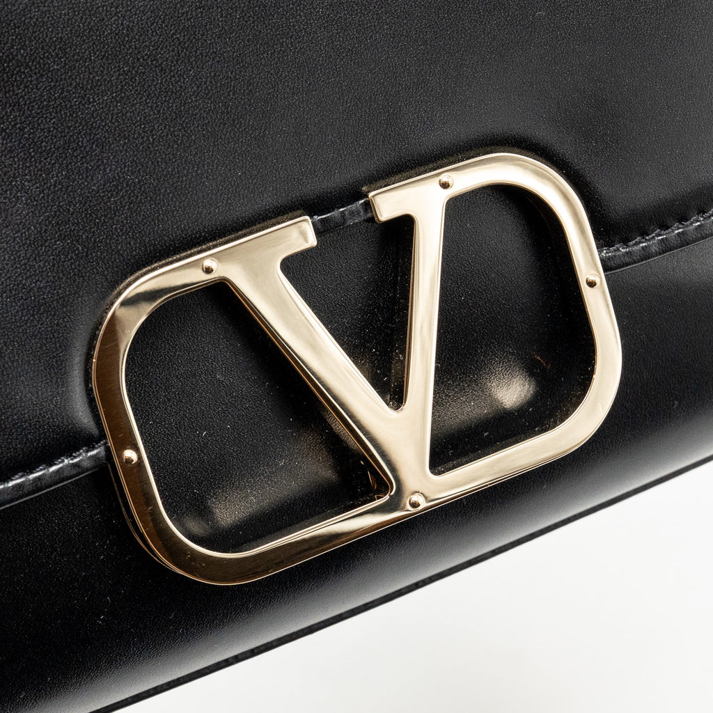 VALENTINO V LOGO TYPE FOLDOVER TOP SHOULDER BAG CALFSKIN BLACK SHW