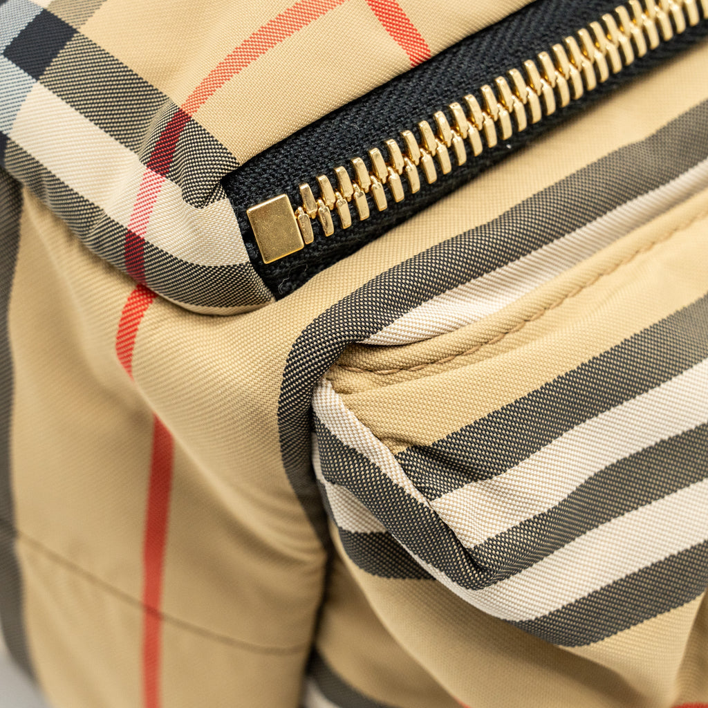 BURBERRY MEDIUM BACKPACK NYLON MULTICOLOUR GHW
