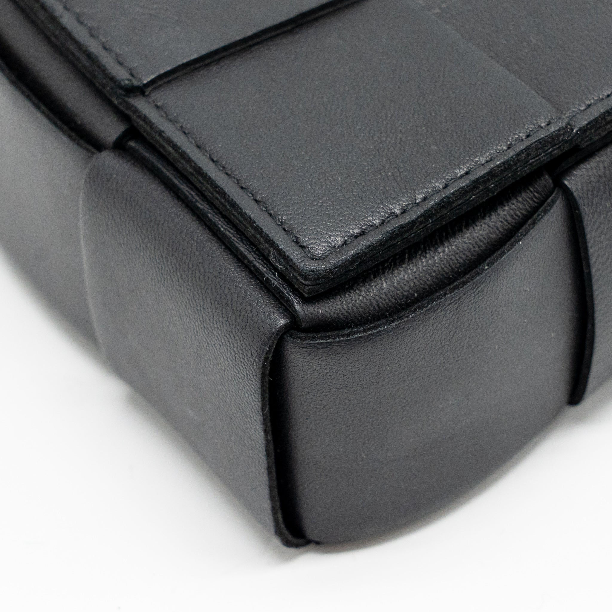 BOTTEGA VENETA INTRECCIO CASSETTE MINI BAG LAMBSKIN BLACK GHW