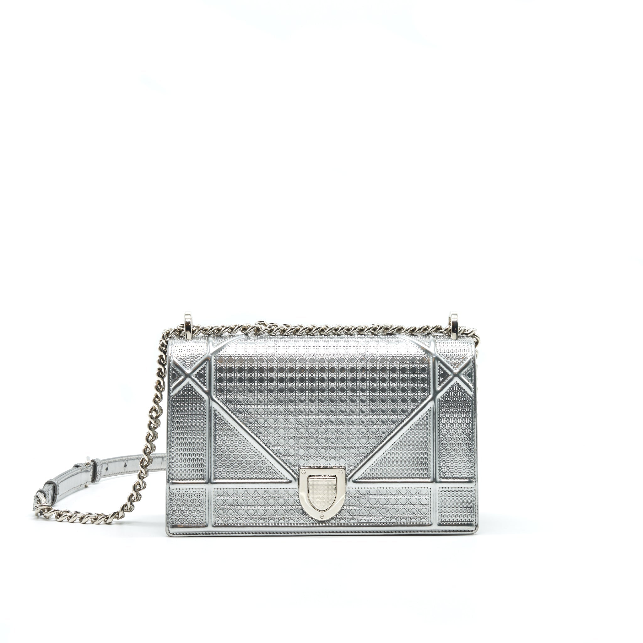 CHRISTIAN DIOR DIORAMA MEDIUM IN METALLIC SILVER WITH SHW