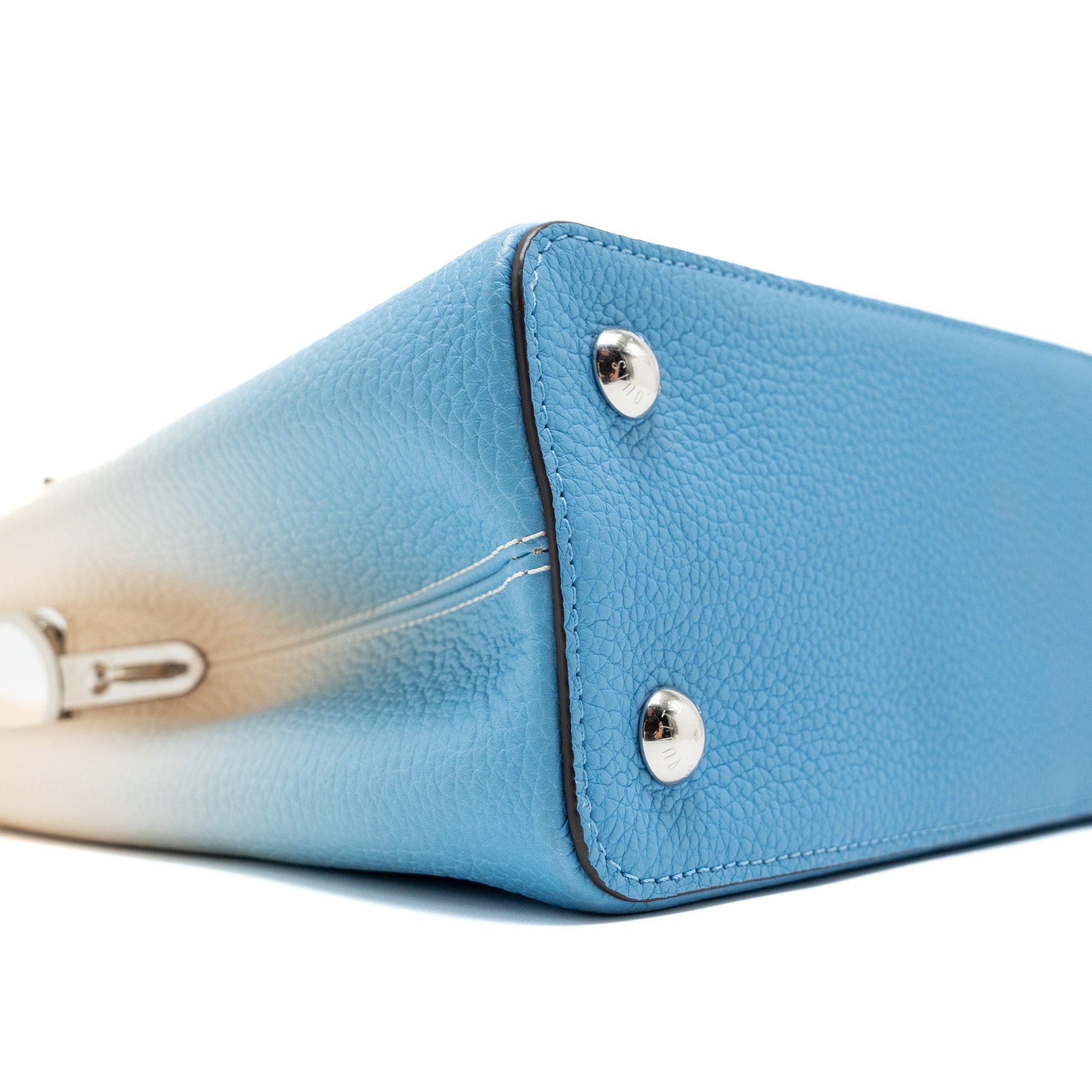 LOUIS VUITTON CAPUCINES MM TAURILLON OMBRÉ BLUE SHW (NEW VERSION)