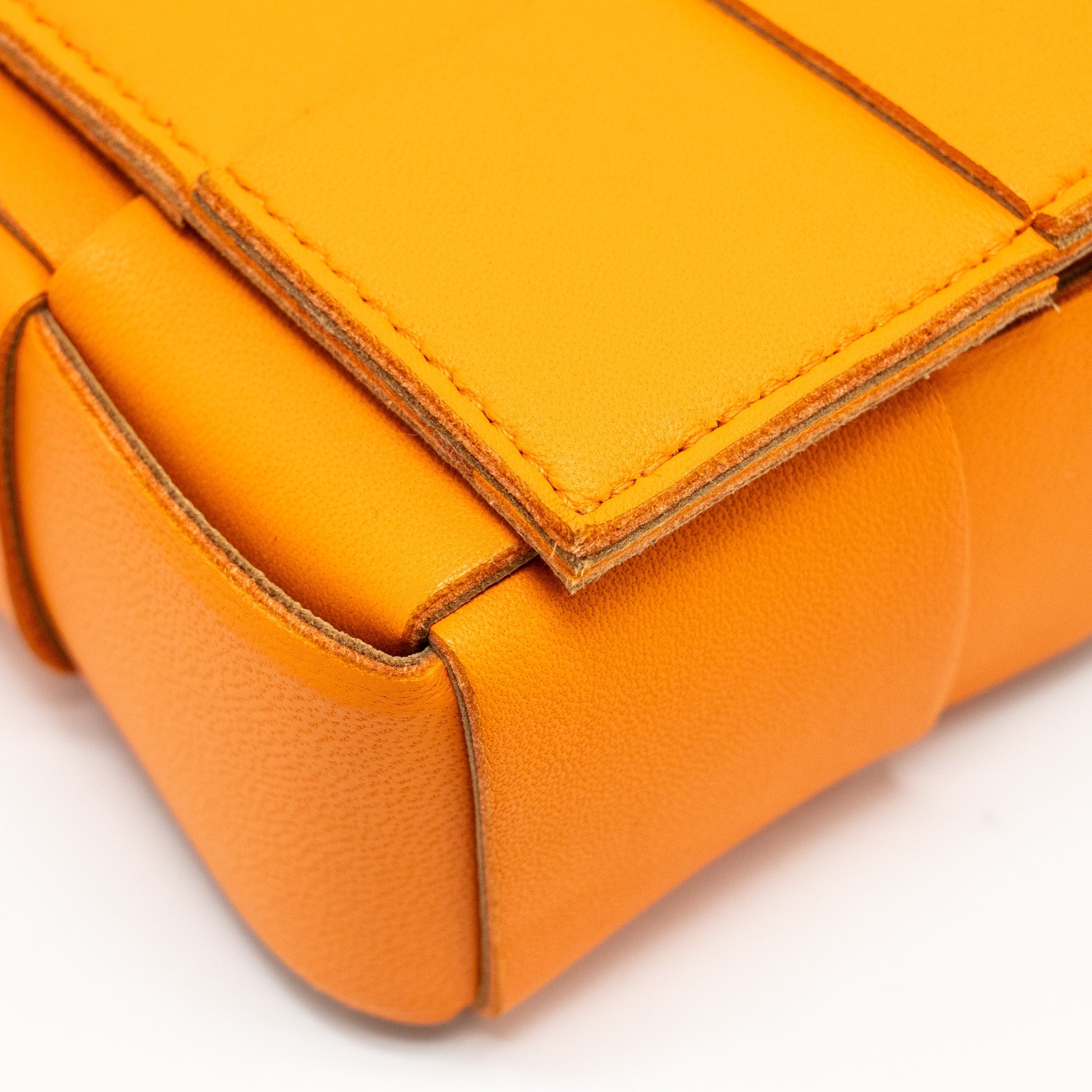 BOTTEGA VENETA SMALL CASSETTE BAG LAMBSKIN ORANGE GHW