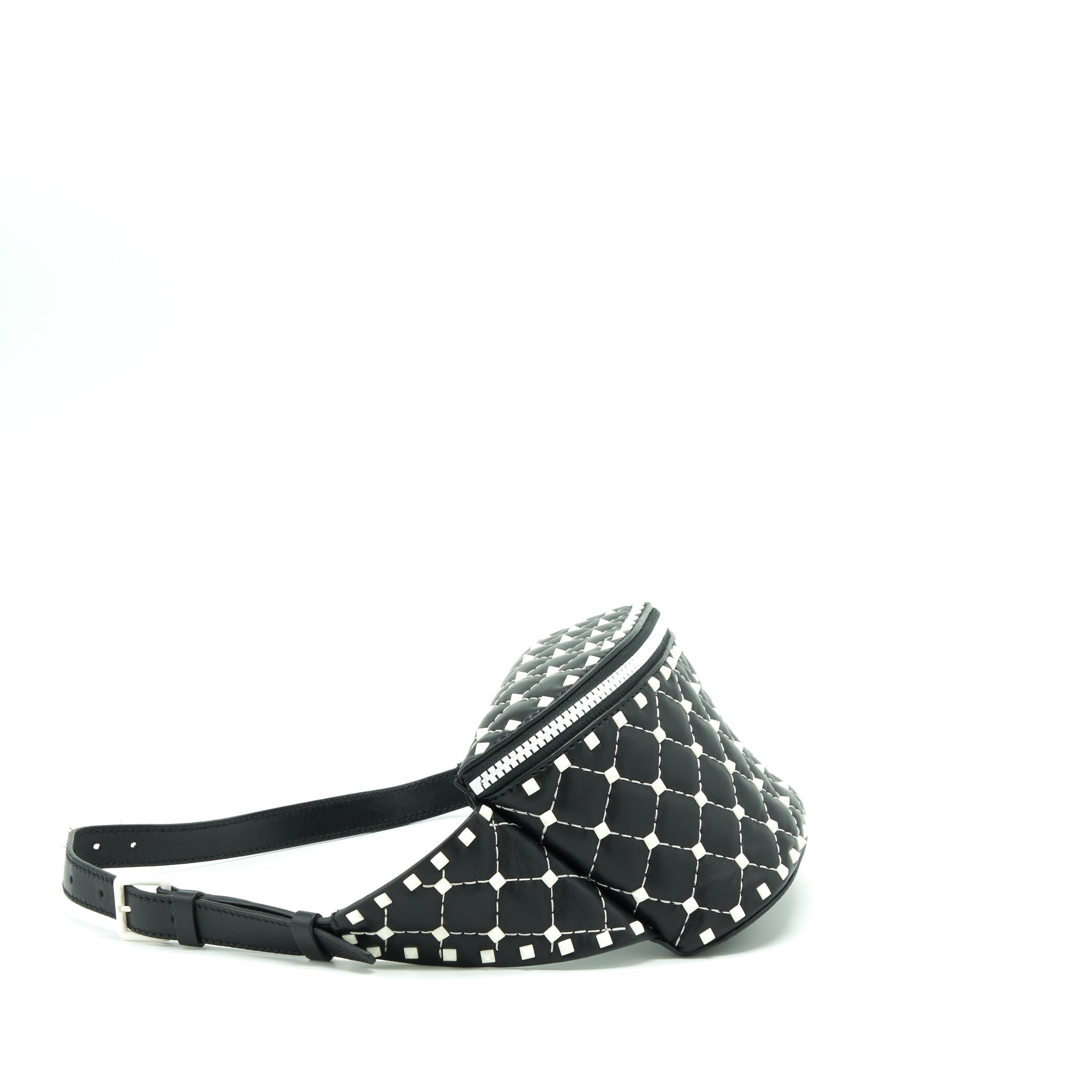 VALENTINO ROCKSTUD BELT BAG BLACK